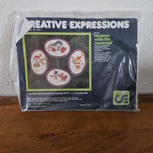 Creative Expressions Hallmark Holiday Snowmen 4 Felt Ornaments Crewel Kit